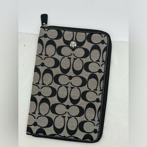 COACH 61575 Tablet E-reader Book Passport Case Signature C Canvas BlackGray NWOT